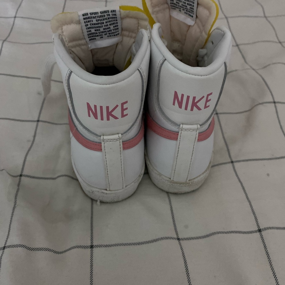 Women’s pink blazers